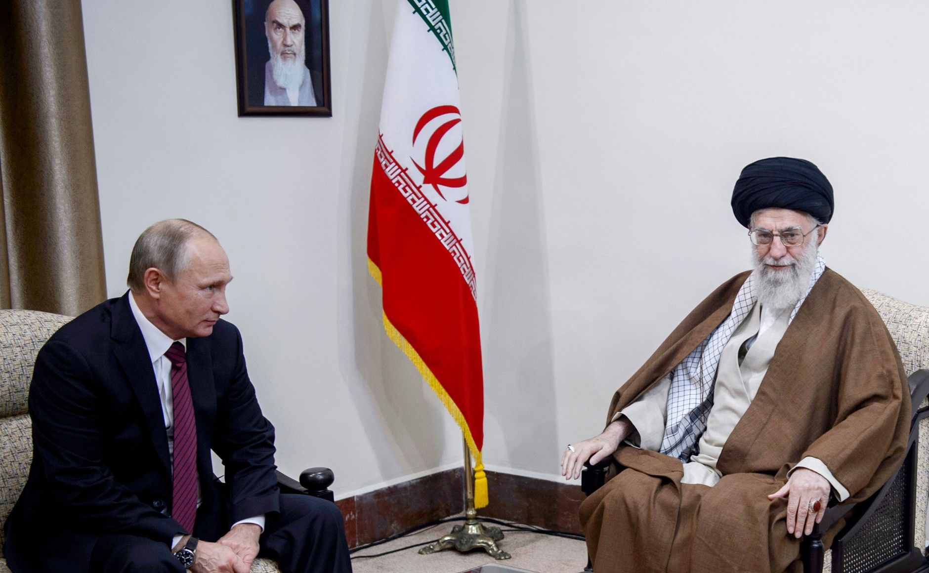 Vladimir Putin and Ali Khamenei meet in 2017. Image: The Kremlin