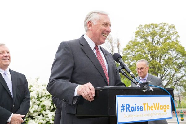 Democrats to lift ban on earmarks.