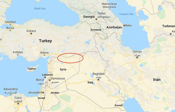 White House has "hell week," chaos ensues in Syria.